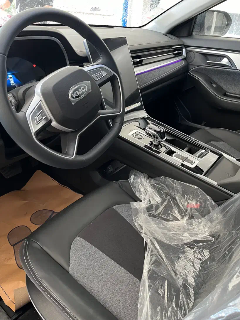 kmc j7/ کی ام سی /۱۴۰۳/۱۴۰۴|خودرو سواری و وانت|تهران, صادقیه|دیوار