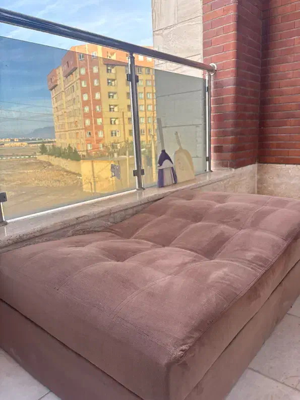 پاف|صندلی و نیمکت|یزد, |دیوار