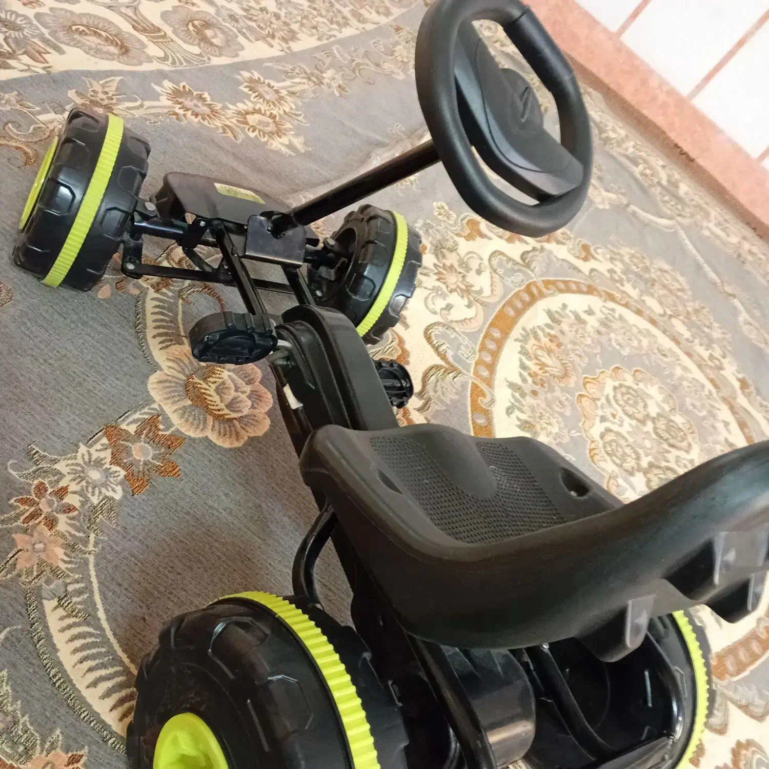 سه چرخه|اسباب‌بازی بچه|قم, شهرک مهدیه|دیوار