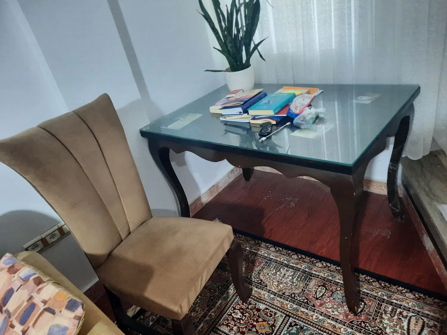 میز ناهار خوری ۴ نفره|میز و صندلی غذاخوری|رشت, استقامت ۱|دیوار