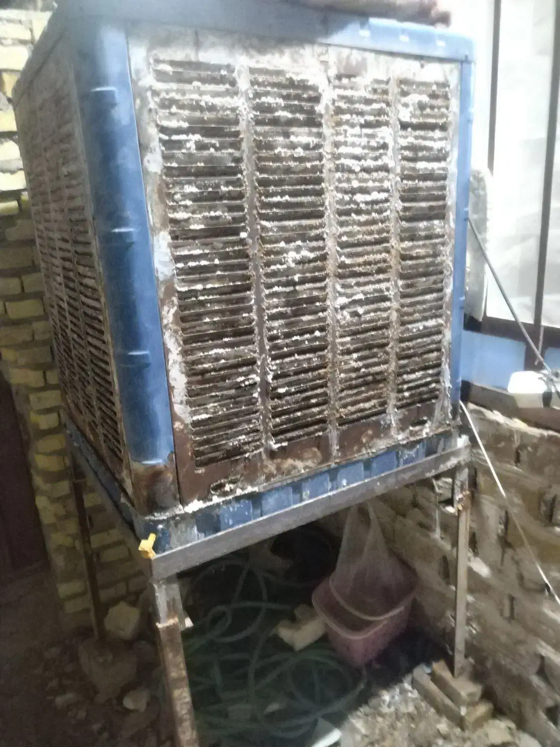 کولر آبی با چهار پایه|کولر آبی|میبد, |دیوار