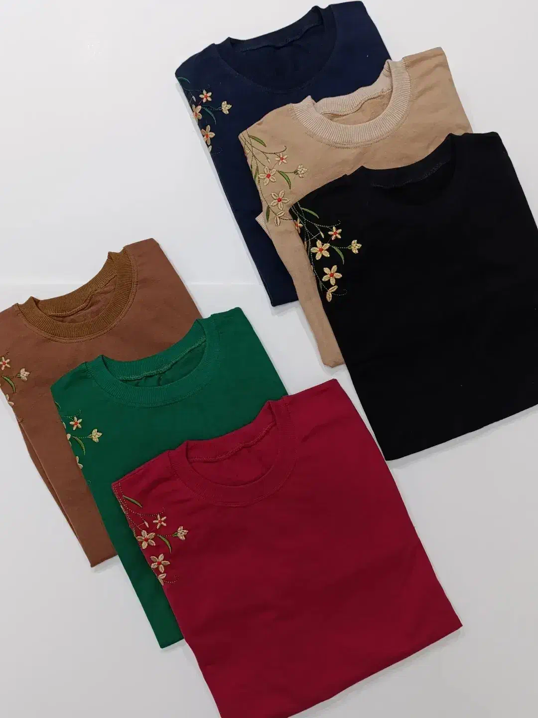 لباس های دخترانه و زنانه با کمترین قیمت|لباس|سنندج, |دیوار