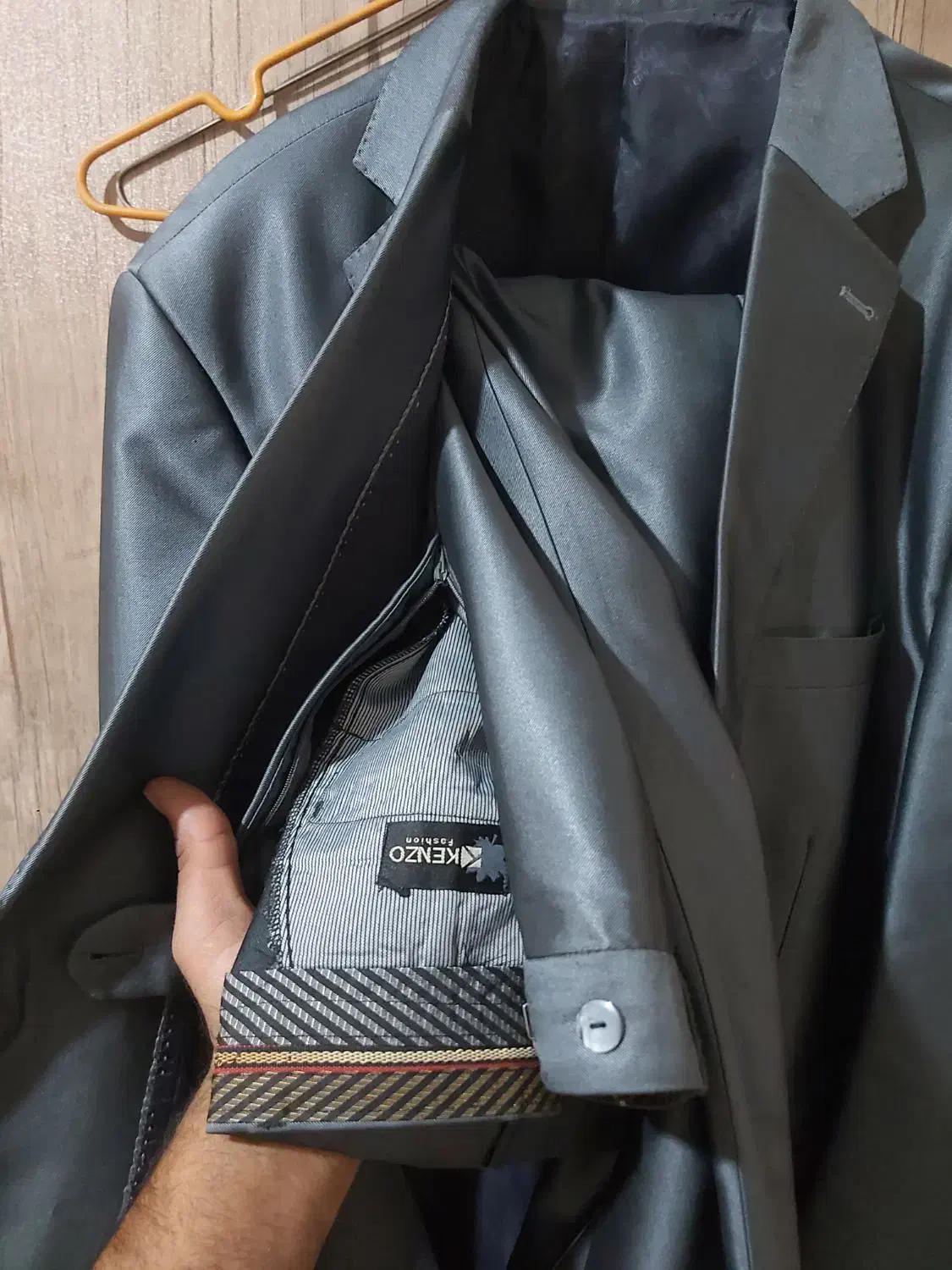 کاپشن کت و شلوار|لباس|شاهینشهر, خانه کارگر|دیوار