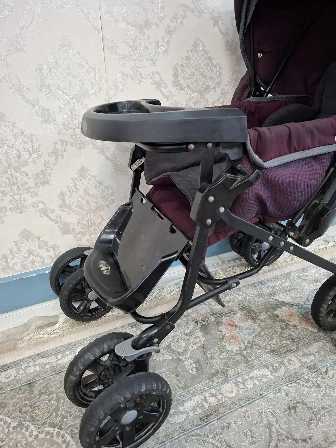 کالسکه تمییز و قیمت مناسب|کالسکه و لوازم جانبی|اهواز, نادری|دیوار