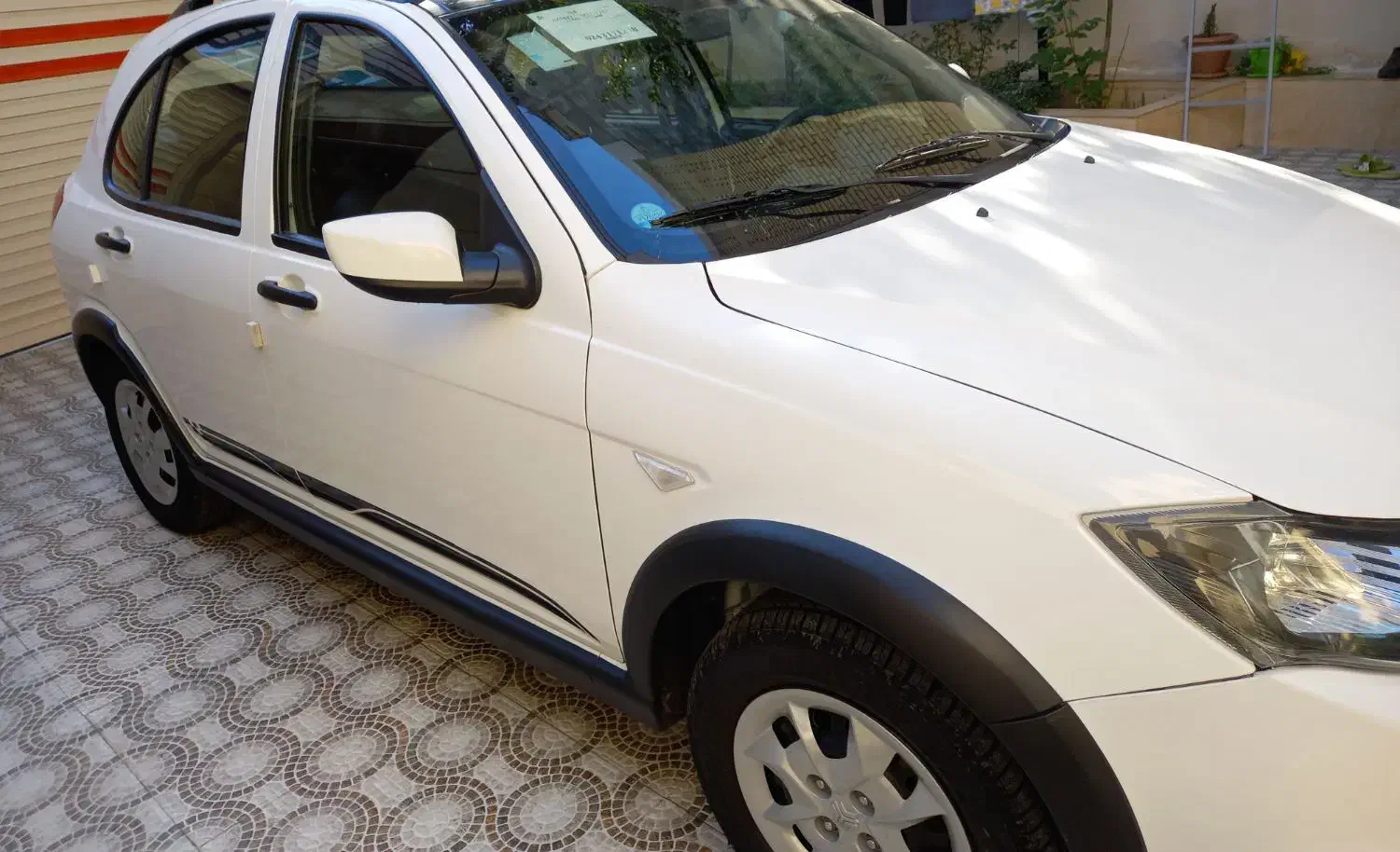 کوییک آر فول سفید مشکی|خودرو سواری و وانت|پارسآباد, |دیوار