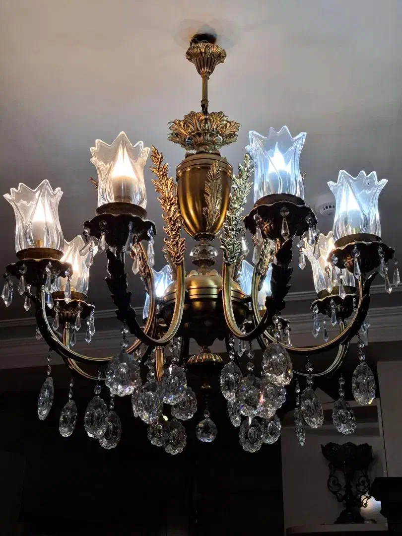 لوستر برنزی هشت شاخه|لوستر و چراغ آویز|تبریز, |دیوار