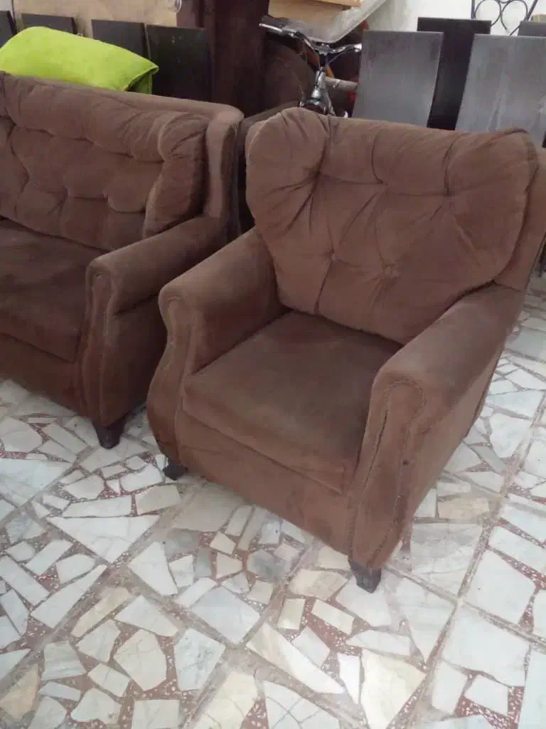 مبل|مبلمان خانگی و میز عسلی|رشت, آب آسیاب|دیوار