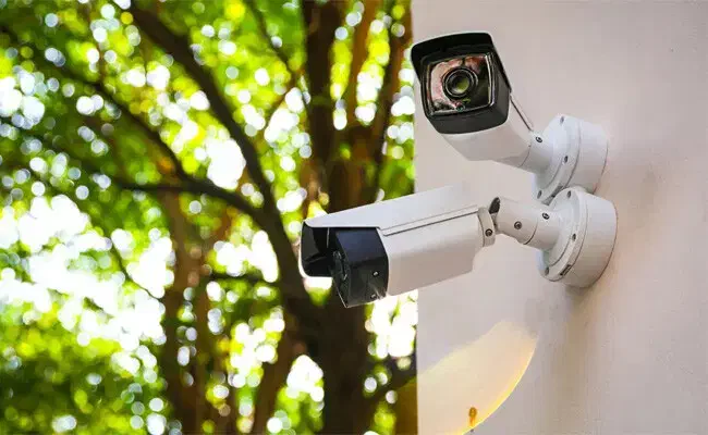 نصب دوربین و دزدگیر|خدمات پیشه و مهارت|سمنان, |دیوار