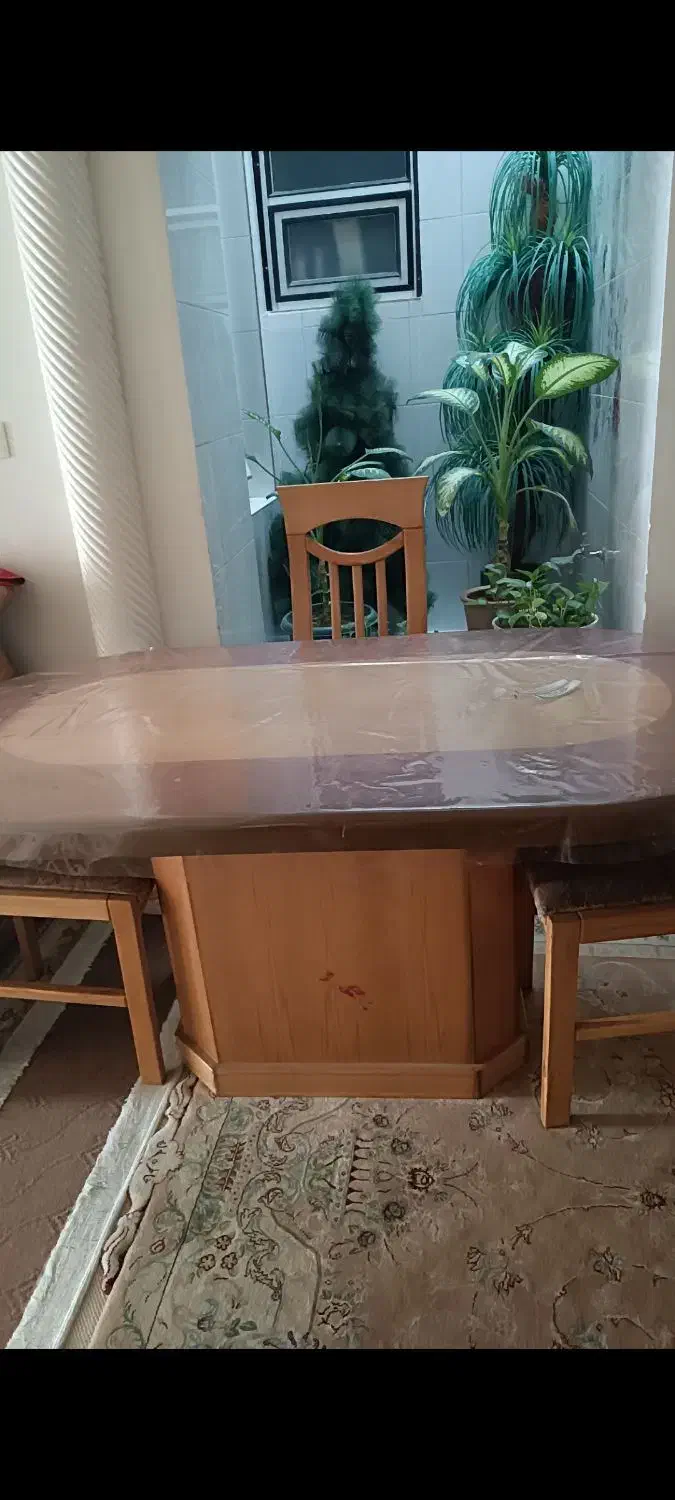 میز نهار خوری|میز و صندلی غذاخوری|شیراز, شهرک گلستان شمالی|دیوار