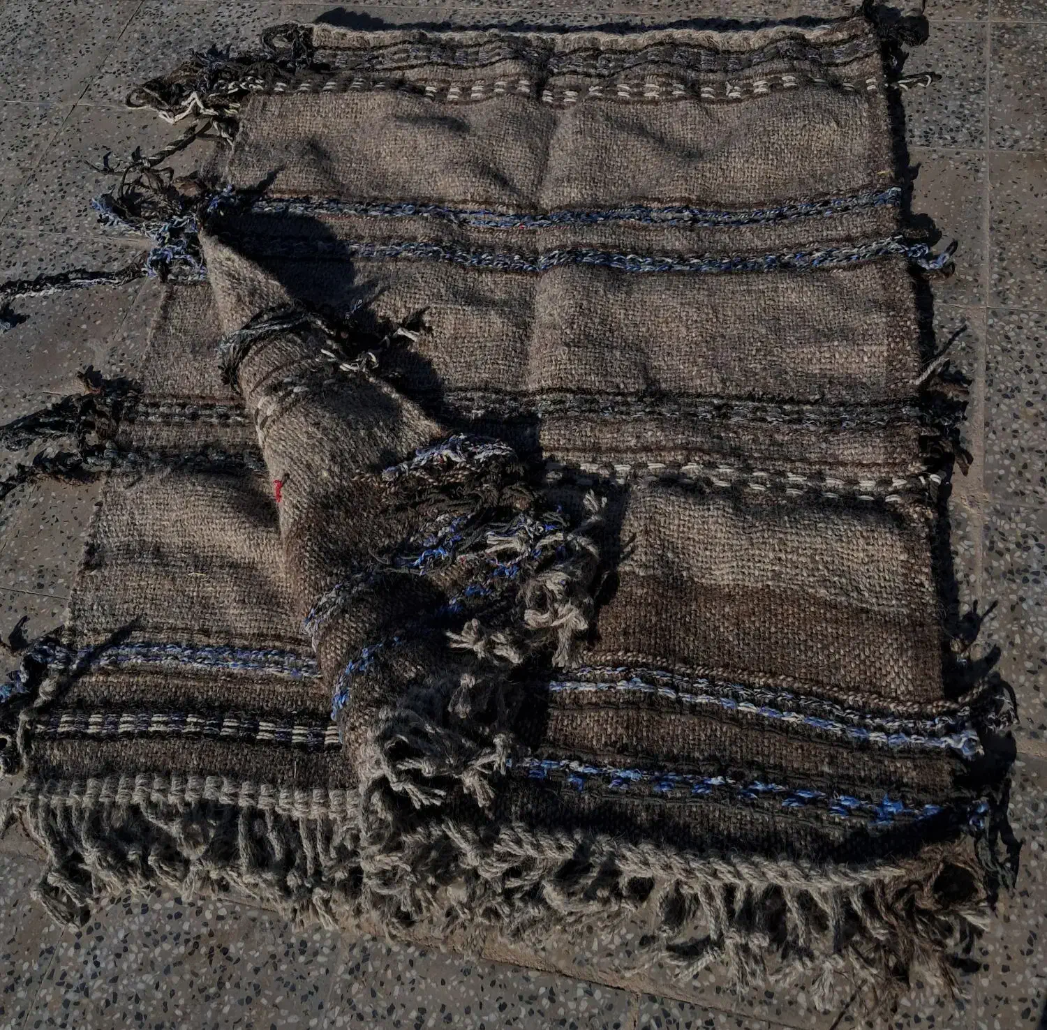 جل گاوه|فرش|دهلران, |دیوار