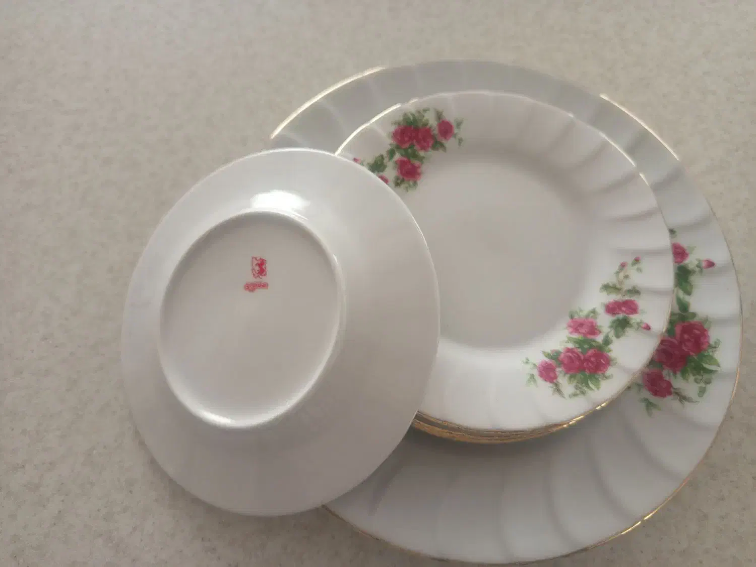 چینی|ظروف سرو و پذیرایی|مهاجران, |دیوار