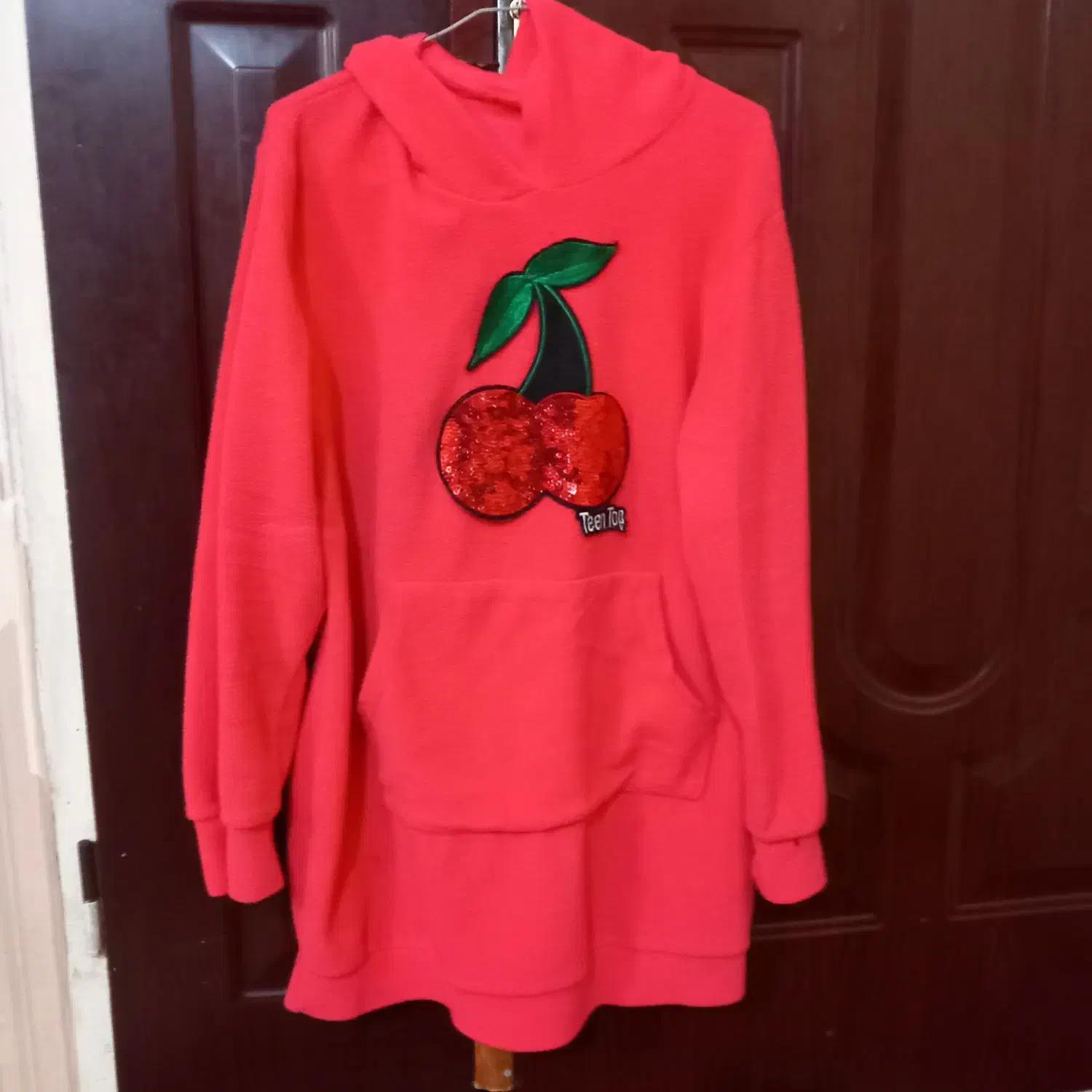 لباس|لباس|مشهد, طبرسی شمالی|دیوار