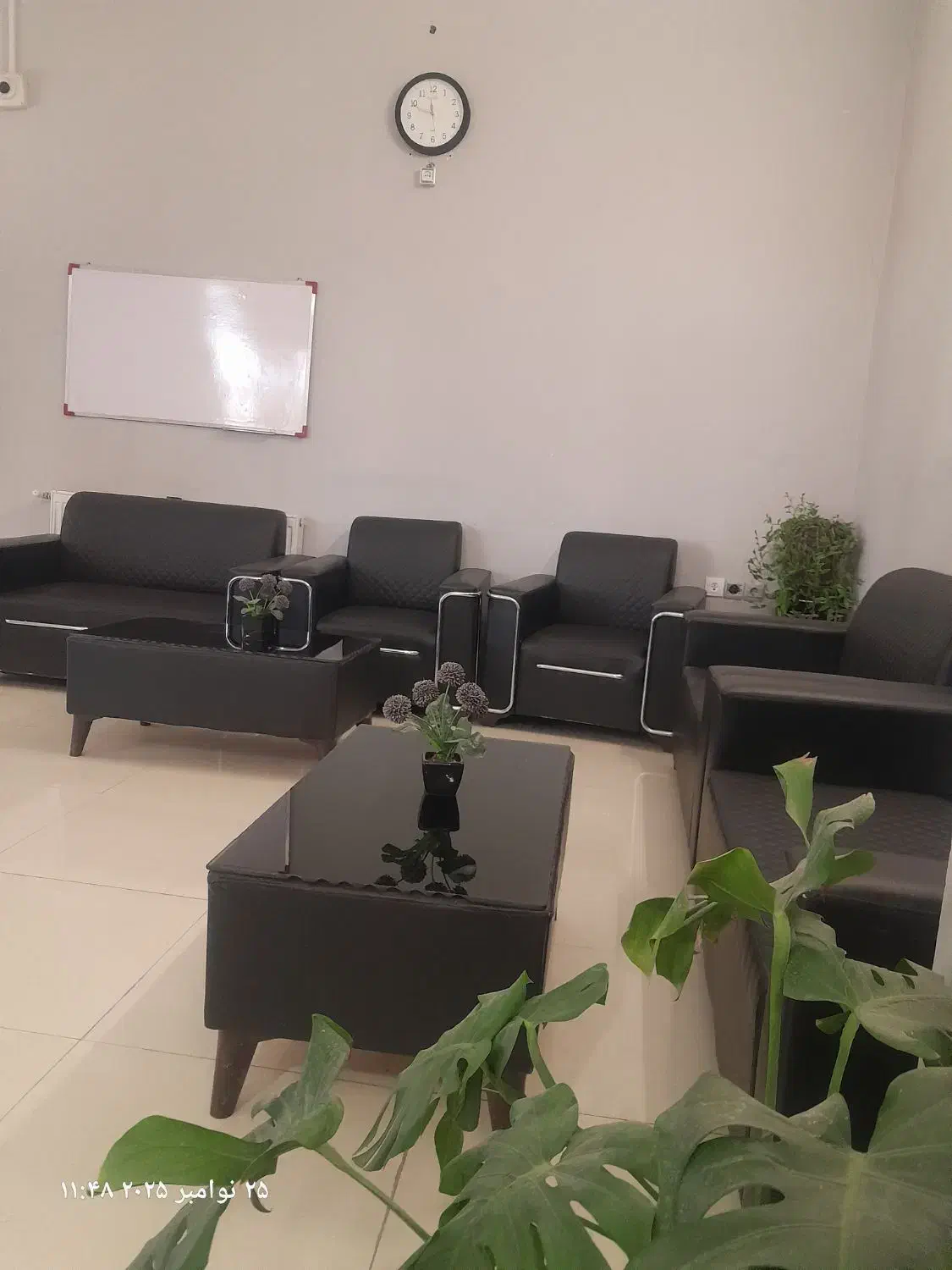 استخدام فروشنده خانم|استخدام بازاریابی و فروش|نیشابور, هفده شهریور|دیوار