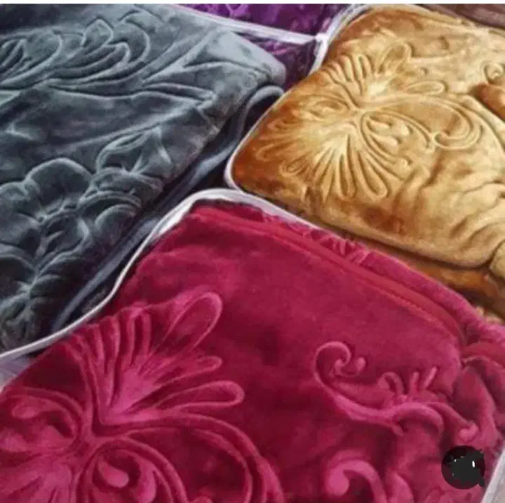 پتو دونفره نقش برجسته تک رنگ|رختخواب، بالش، پتو|بهشهر, |دیوار