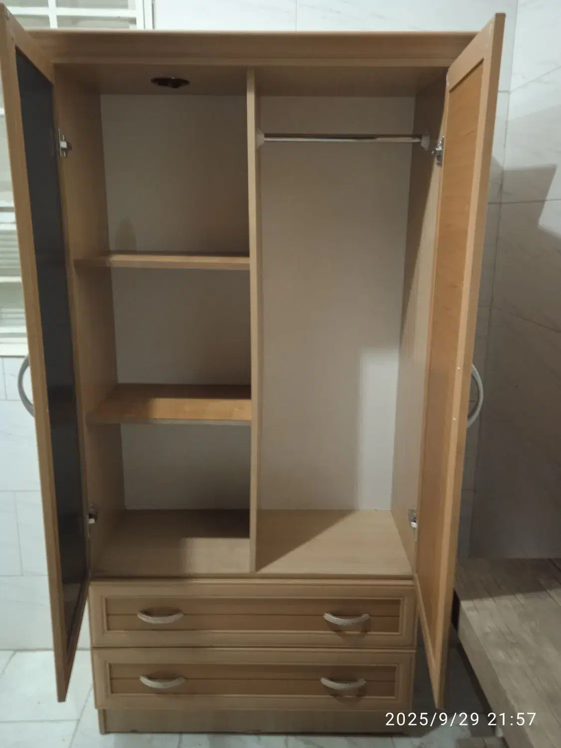 کمد لباس و میز ام دی اف|جاکفشی، کمد، دراور|قائن, |دیوار