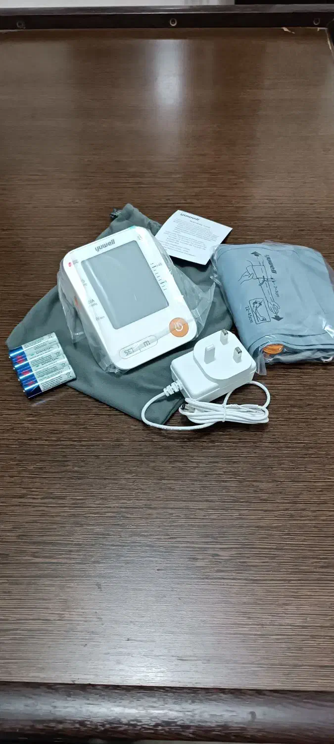 فشارسنج دیجیتال بازویی Yuwell YE670D|پزشکی|کاشان, ولیعصر|دیوار