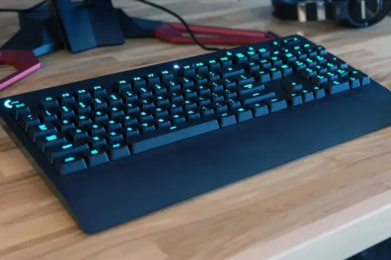 کیبورد گیمینگ Logitech G213|قطعات و لوازم جانبی رایانه|تهران, تهرانپارس جنوبی|دیوار