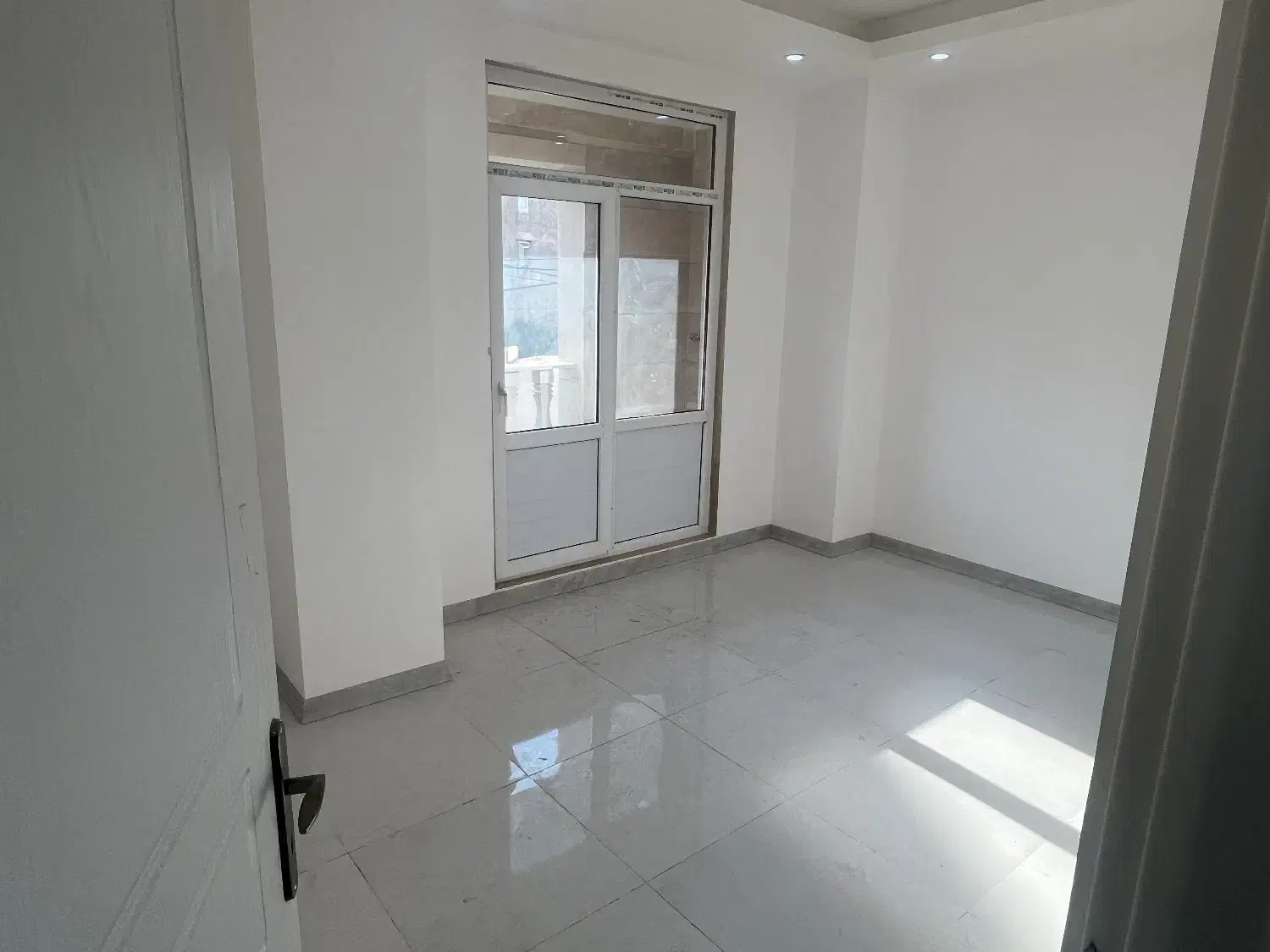 فروش واحد ۱۰۵ متری لوکس شهرک وحدت|فروش آپارتمان|اشتهارد, |دیوار