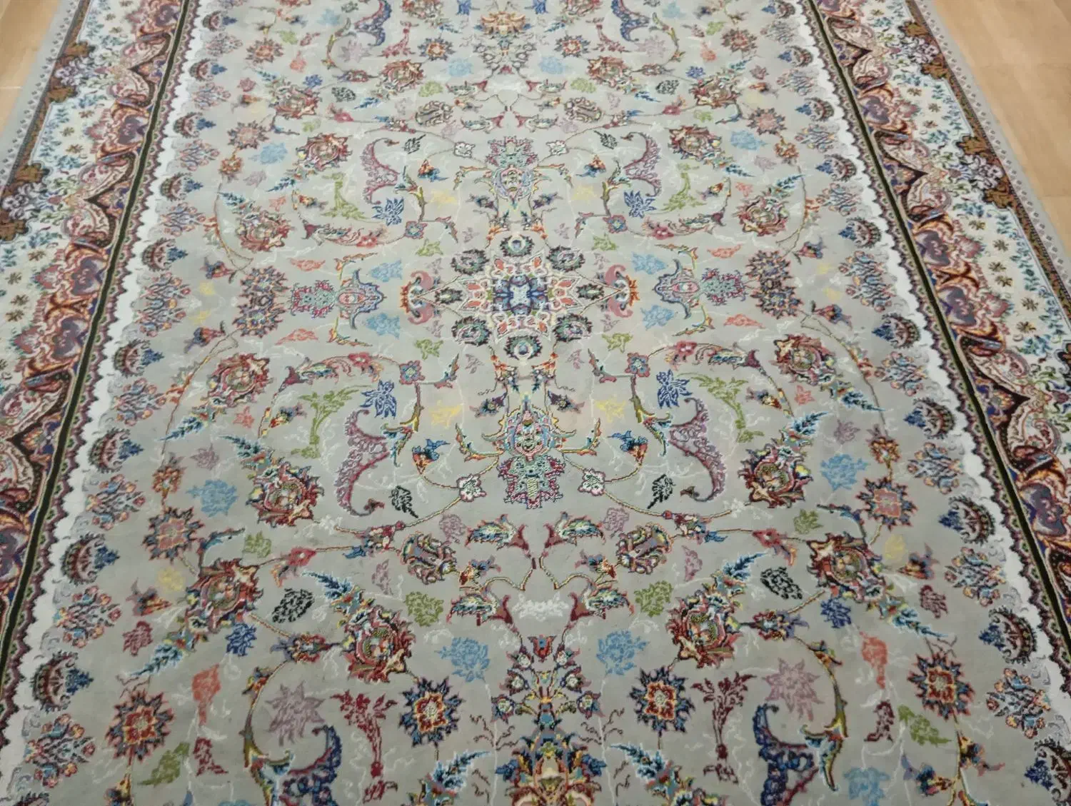 دوتخته فرش ۹ متری تمیز ودر حد خیلی نو|فرش|بهشهر, |دیوار