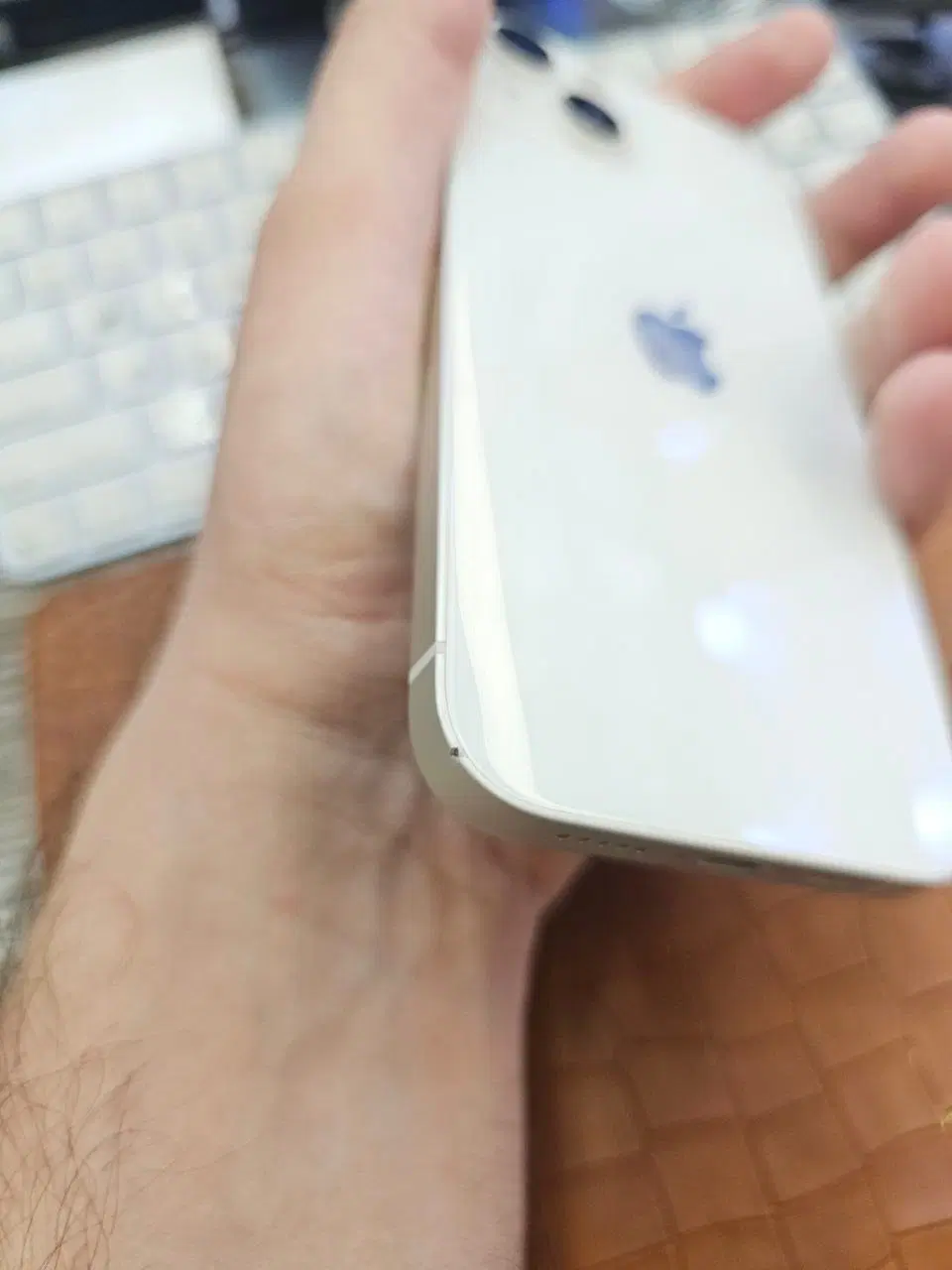 iPhone 13|موبایل|بم, |دیوار