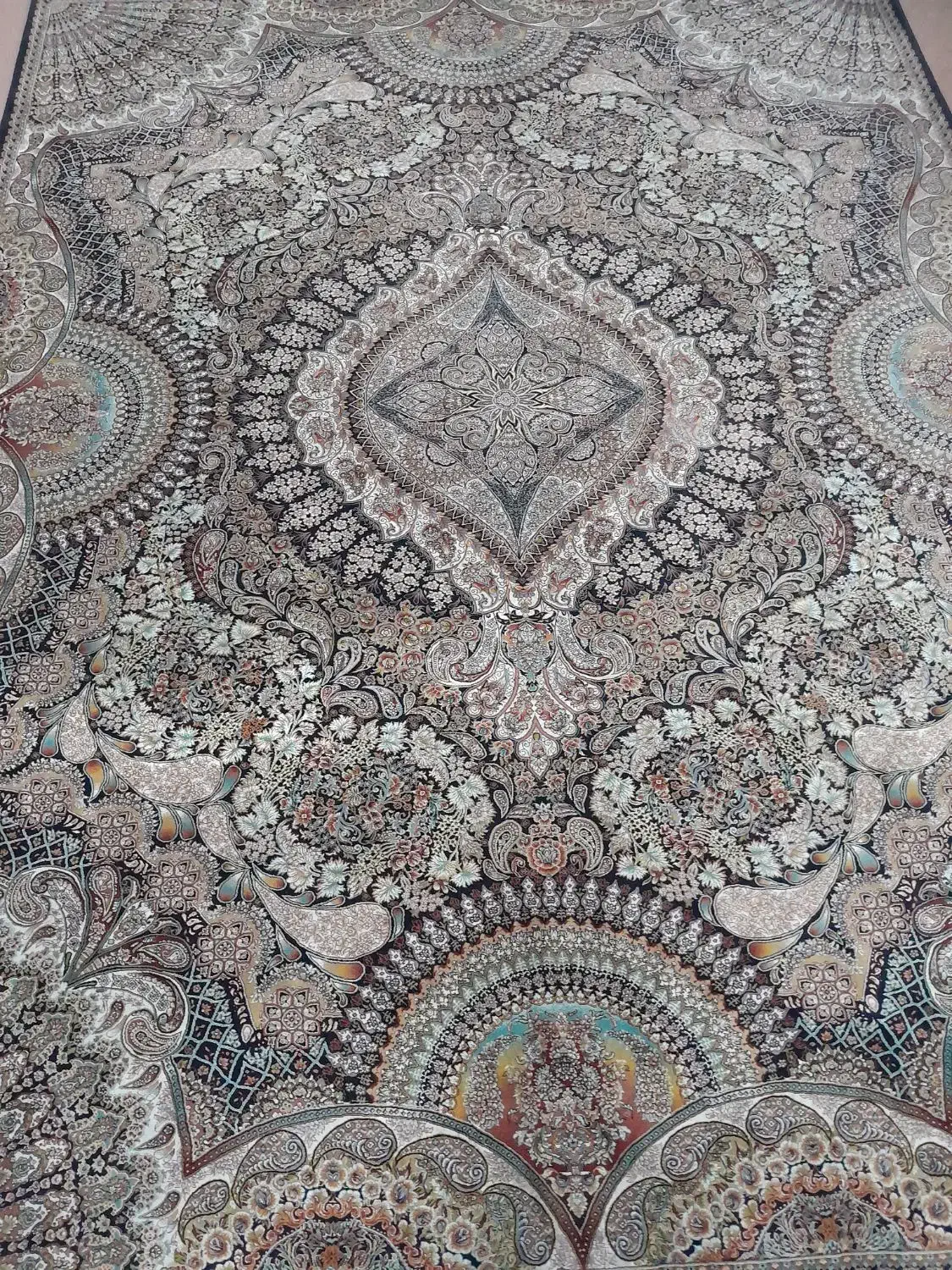 فرش ۱۲ متری|فرش|ایذه, |دیوار