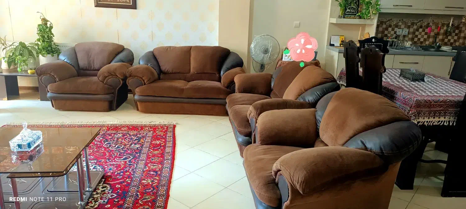 فروش مبل و میز غذاخوری دست دوم|مبلمان خانگی و میز عسلی|اصفهان, بهارستان|دیوار