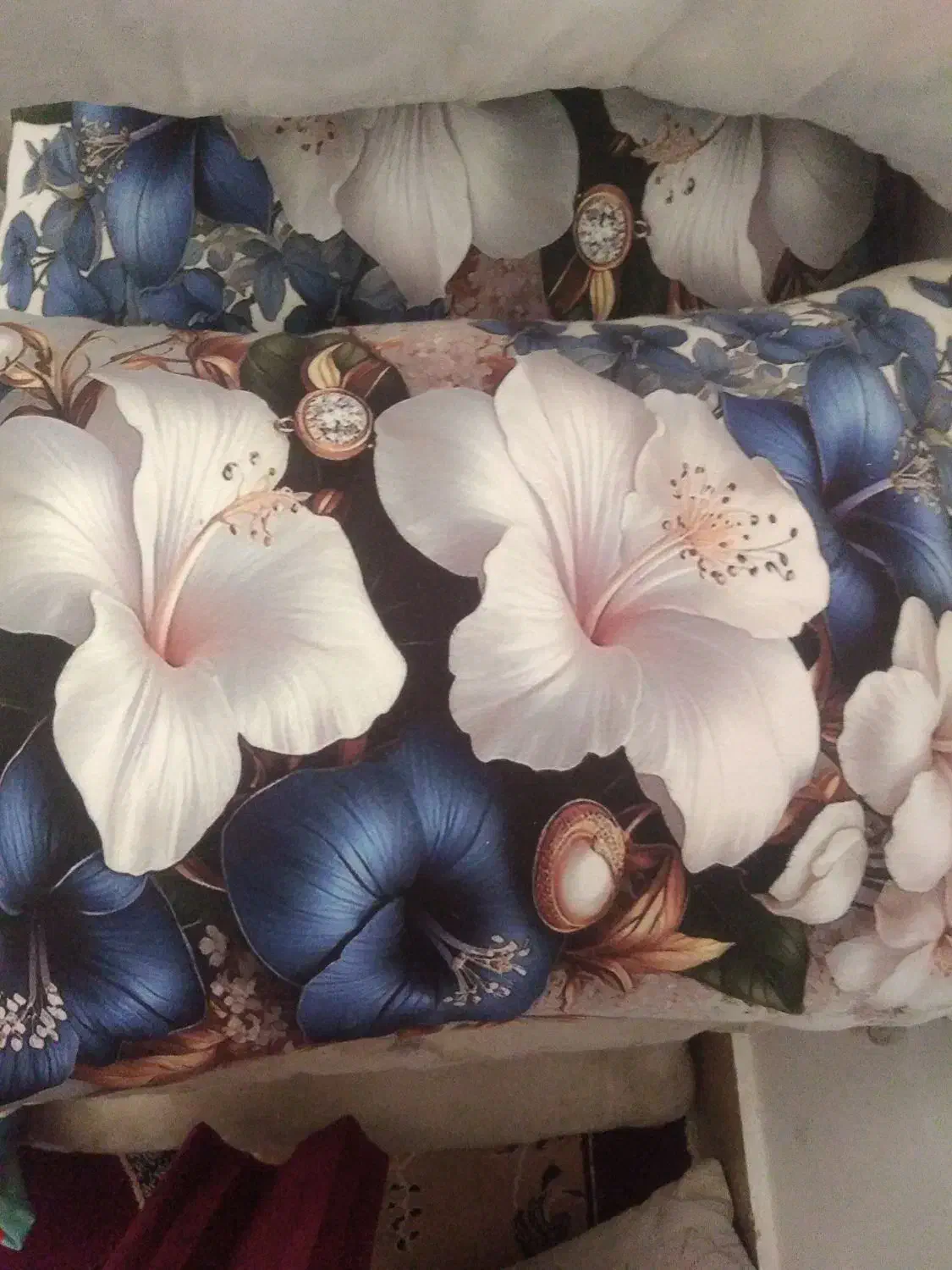 سه جفت پشتی|پشتی|کازرون, |دیوار