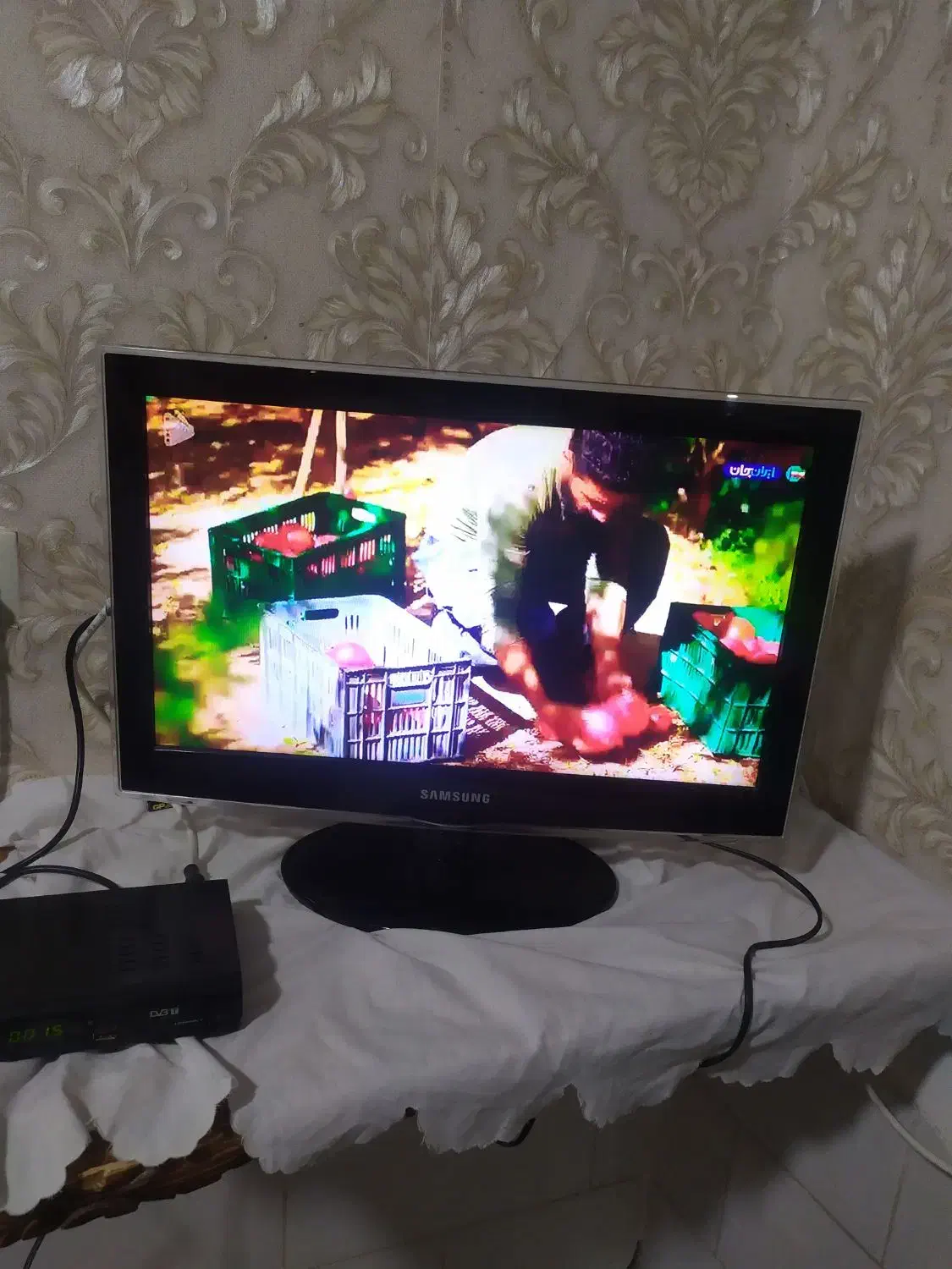 تلویزیون ۲۲ابنچ فقط۴۵۰۰|تلویزیون و پروژکتور|قم, چهل اختران|دیوار