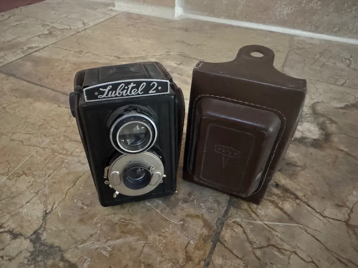 دو عدد دوربین قدیمی (لوبیتل lubitel و زنیت zenit)|کلکسیون اشیاء عتیقه|تهران, مجیدیه|دیوار