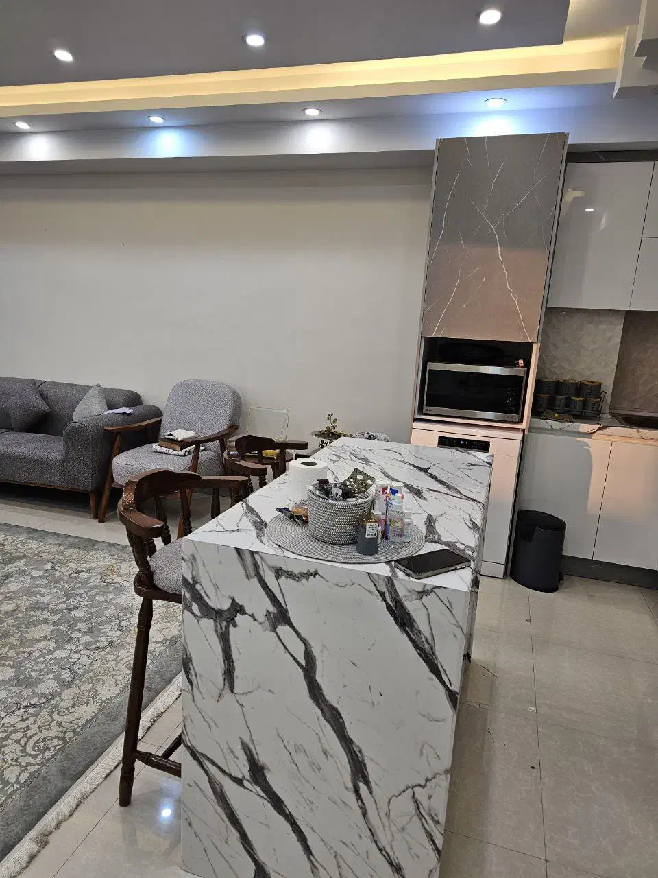 ۶۰ متر در حد نوساز/غرق نور (بدون مشابه)