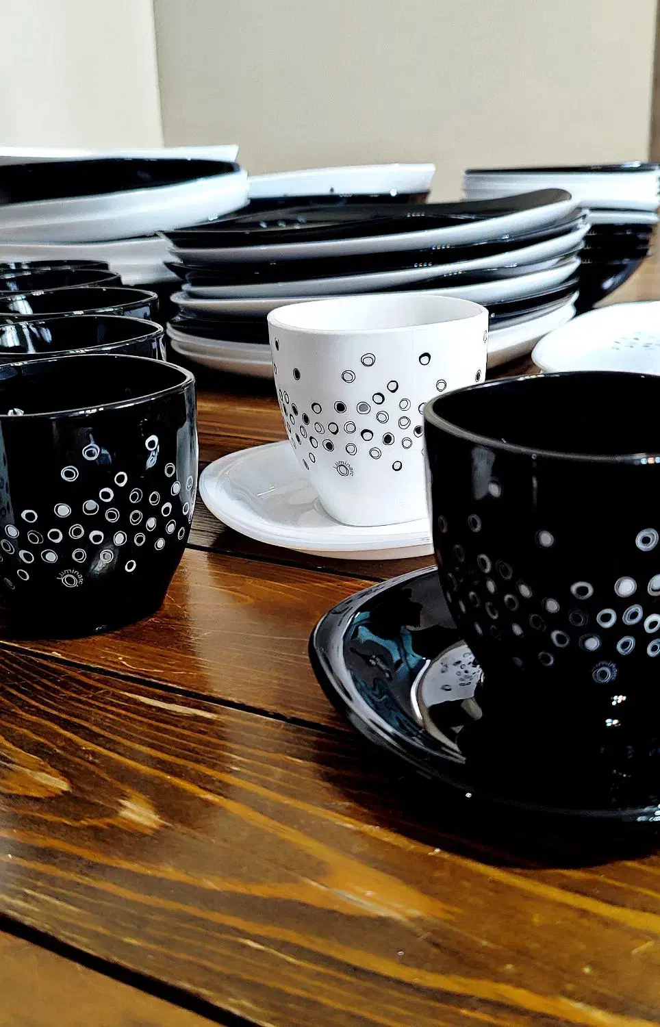 سرویس فرانسوی لومینارک ۷۶ پارچه|ظروف سرو و پذیرایی|مشهد, هفت تیر (حافظ)|دیوار