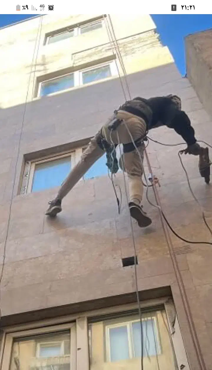 پیچ ورولپلاک سنگ نما.نماشویی.راپل.بدون داربست|خدمات پیشه و مهارت|شازند, |دیوار