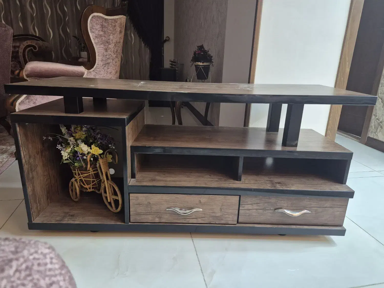 میز تلویزیون|میز تلویزیون|اصفهان, رکن الدوله غربی|دیوار