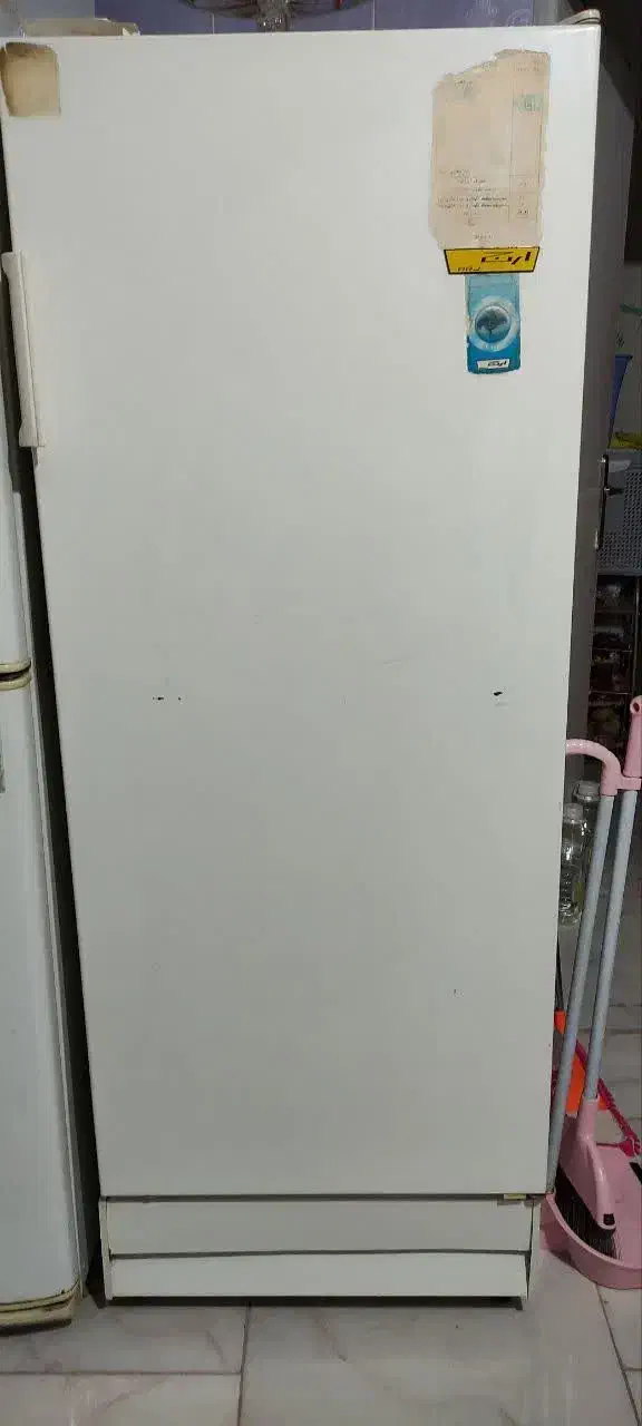 فروش دو یخچال|یخچال و فریزر|هشتگرد, فاز ۳ مهستان|دیوار