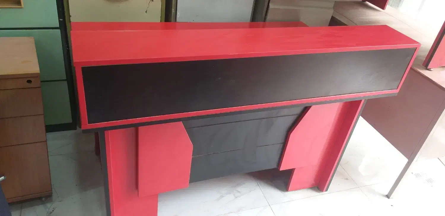 میز|میز تحریر و کامپیوتر|خرم‌آباد, |دیوار