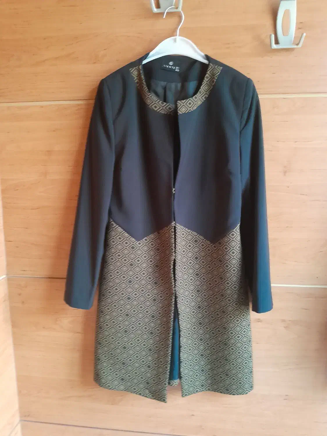 دوعدد مانتو شیک|لباس|کوهنجان, |دیوار