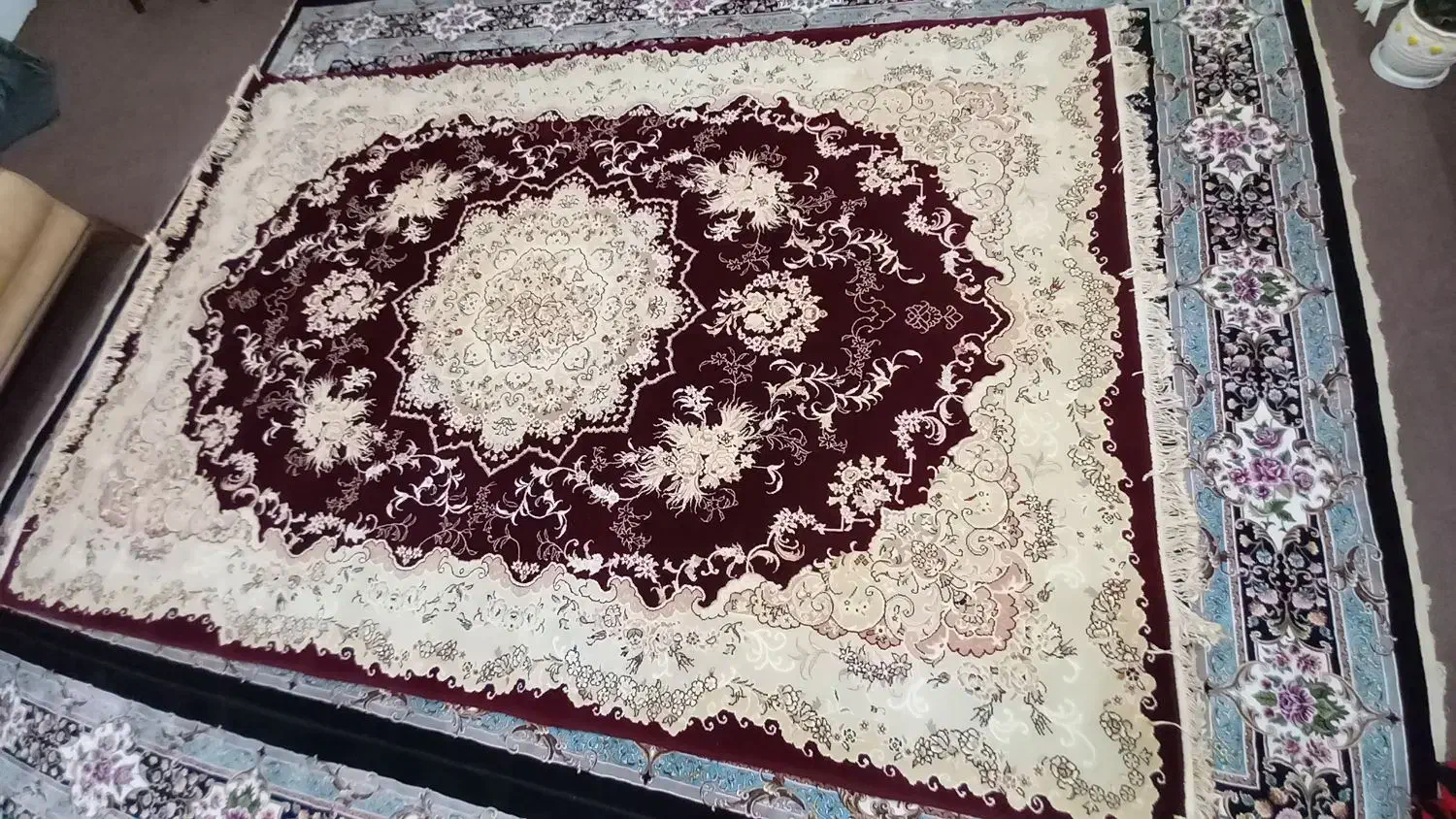 ی جفت فرش ۶ متری فرهی|فرش|رشت, کوی عرفان|دیوار