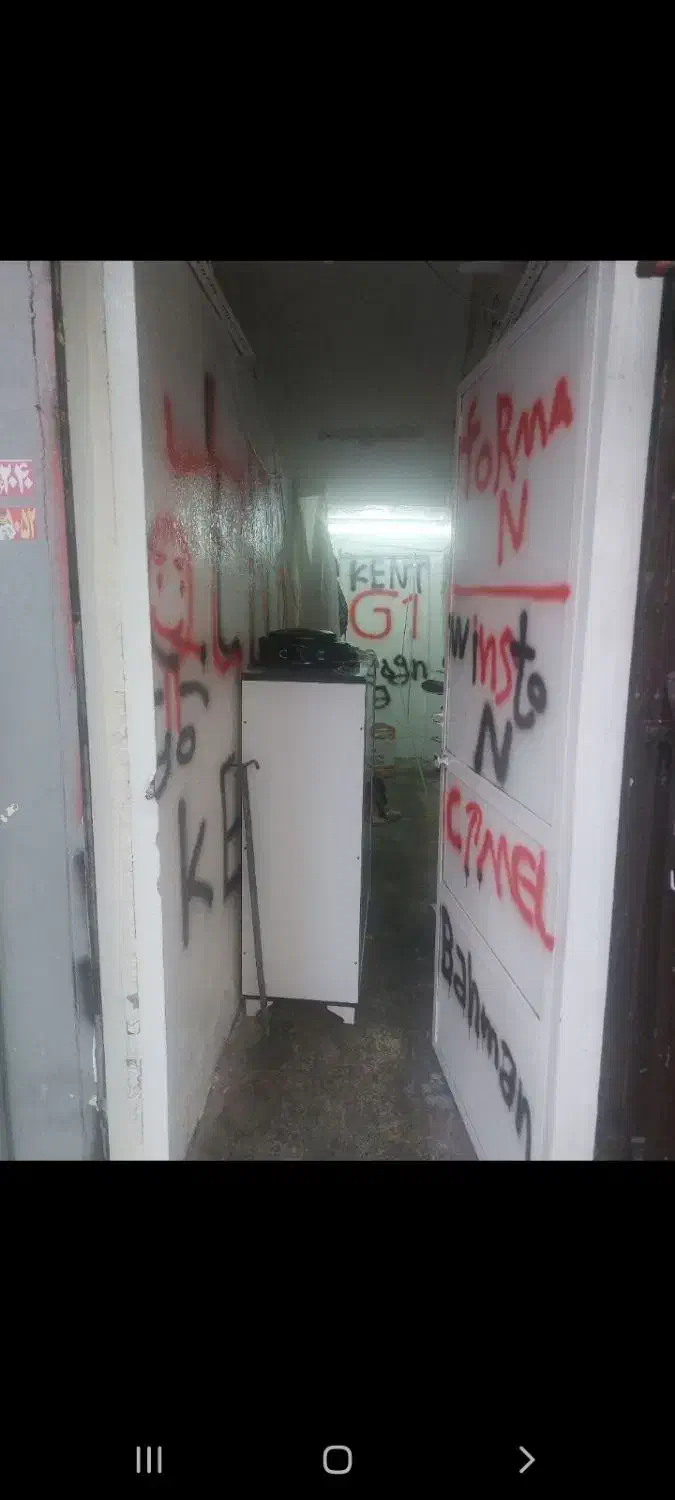 رهن و اجاره مغازه ۸ متری نبش کوچه عسگری ده متری|اجارهٔ مغازه و غرفه|تهران, جوادیه|دیوار