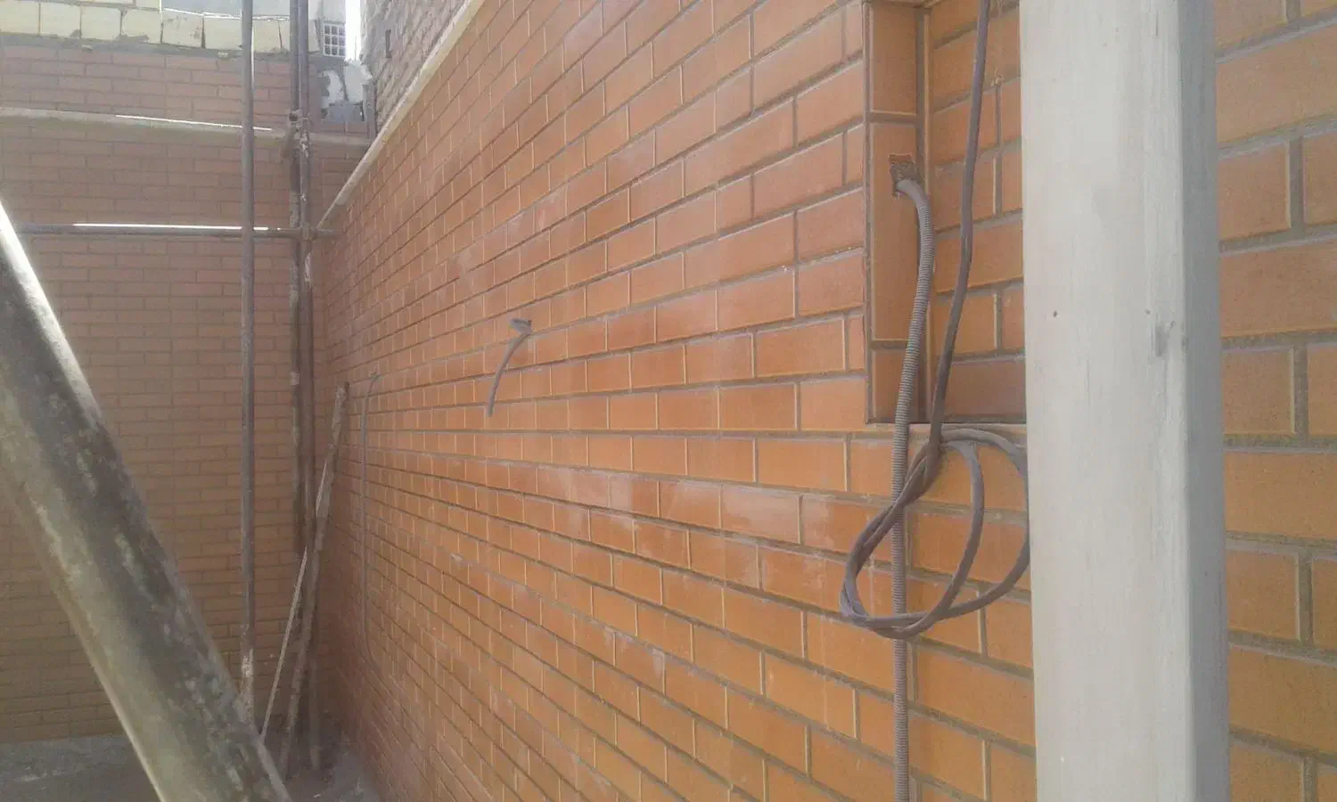 انجام کلیه کارهای ساختمانی سفت کاری و نازک کاری|خدمات پیشه و مهارت|زاویه, |دیوار