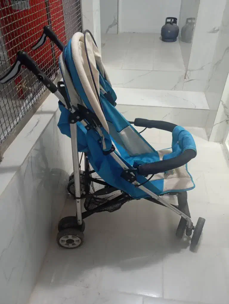 فروش کالسکه نو|کالسکه و لوازم جانبی|شیراز, رکنآباد|دیوار