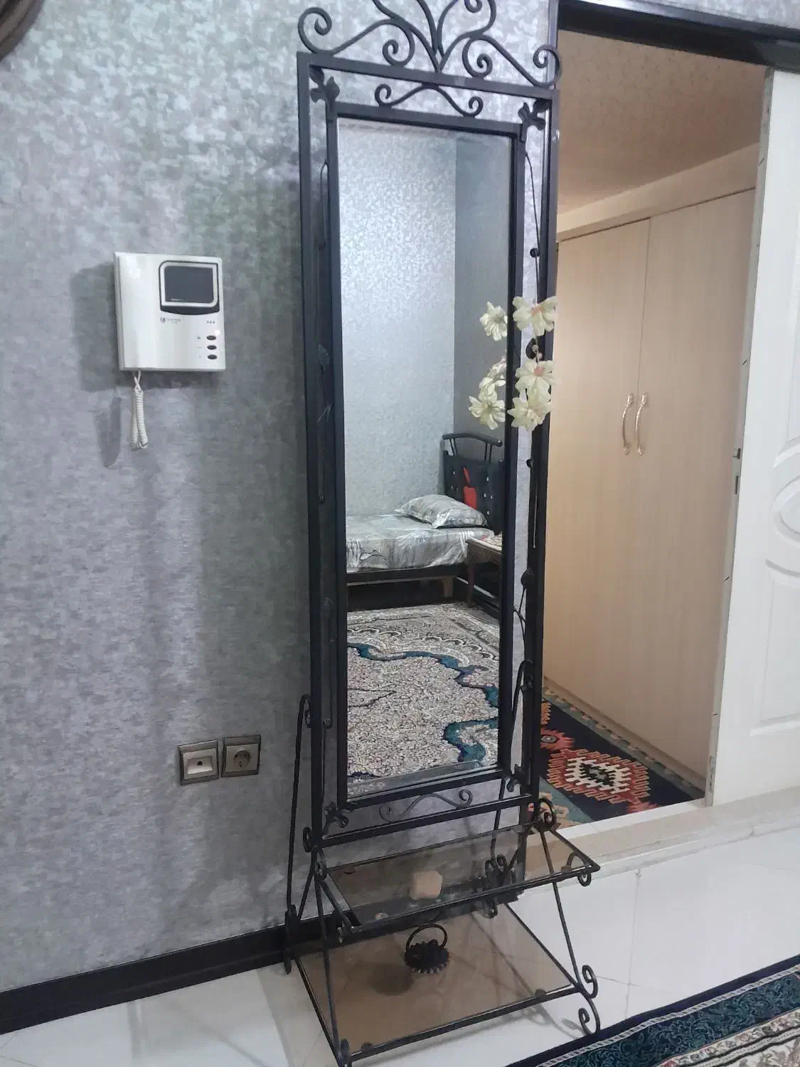 آینه قدی|آینه|ورامین, ورامین|دیوار