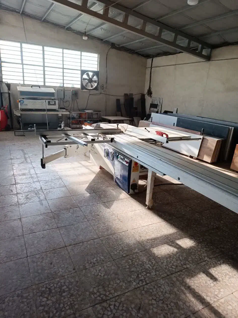 تعدادی کارگر آقا فقط اتباع با جای خواب|استخدام صنعتی، فنی، مهندسی|باغستان, |دیوار