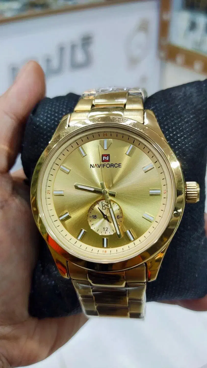 ساعت نوی فورس|ساعت|شوشتر, |دیوار