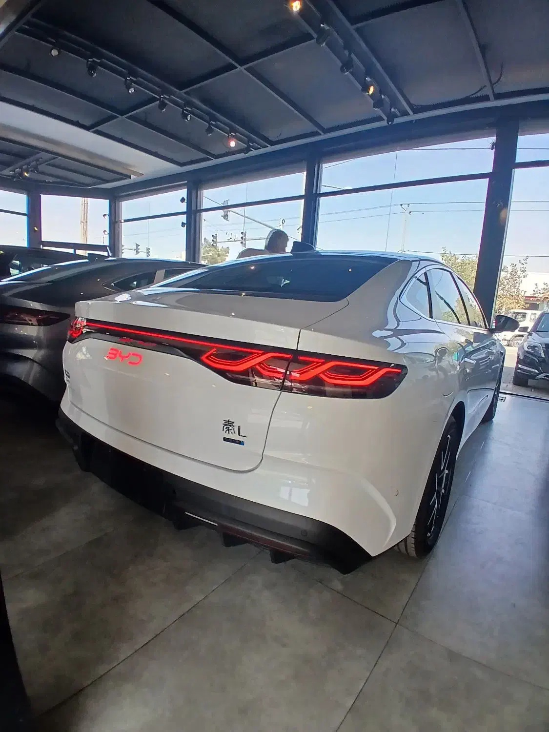 بی وای دی چین ال خشک شرکتی ۲۰۲۵ با آپشن چشم خدا|خودرو سواری و وانت|مشهد, کوی پلیس|دیوار