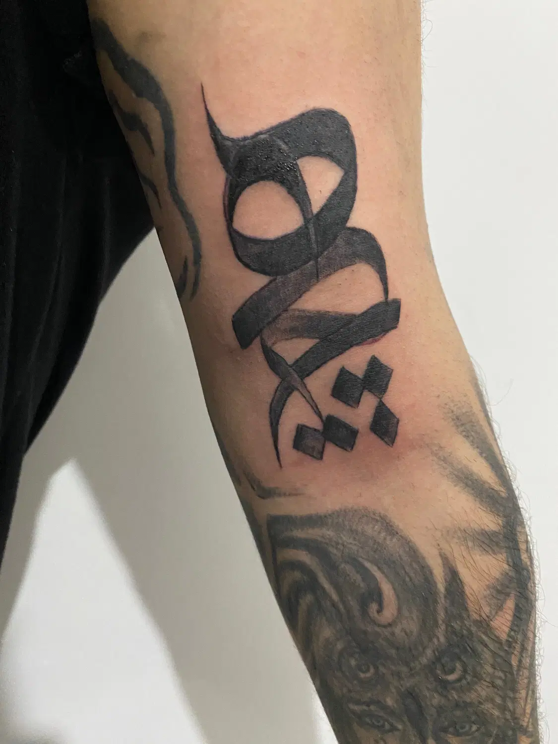 Tatto art|خدمات آرایشگری و زیبایی|چالوس, |دیوار