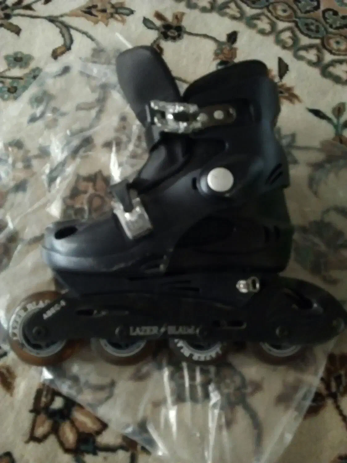 اسکیت سایز ۳۶-۴۰|دوچرخه، اسکیت، اسکوتر|قم, باجک سه|دیوار