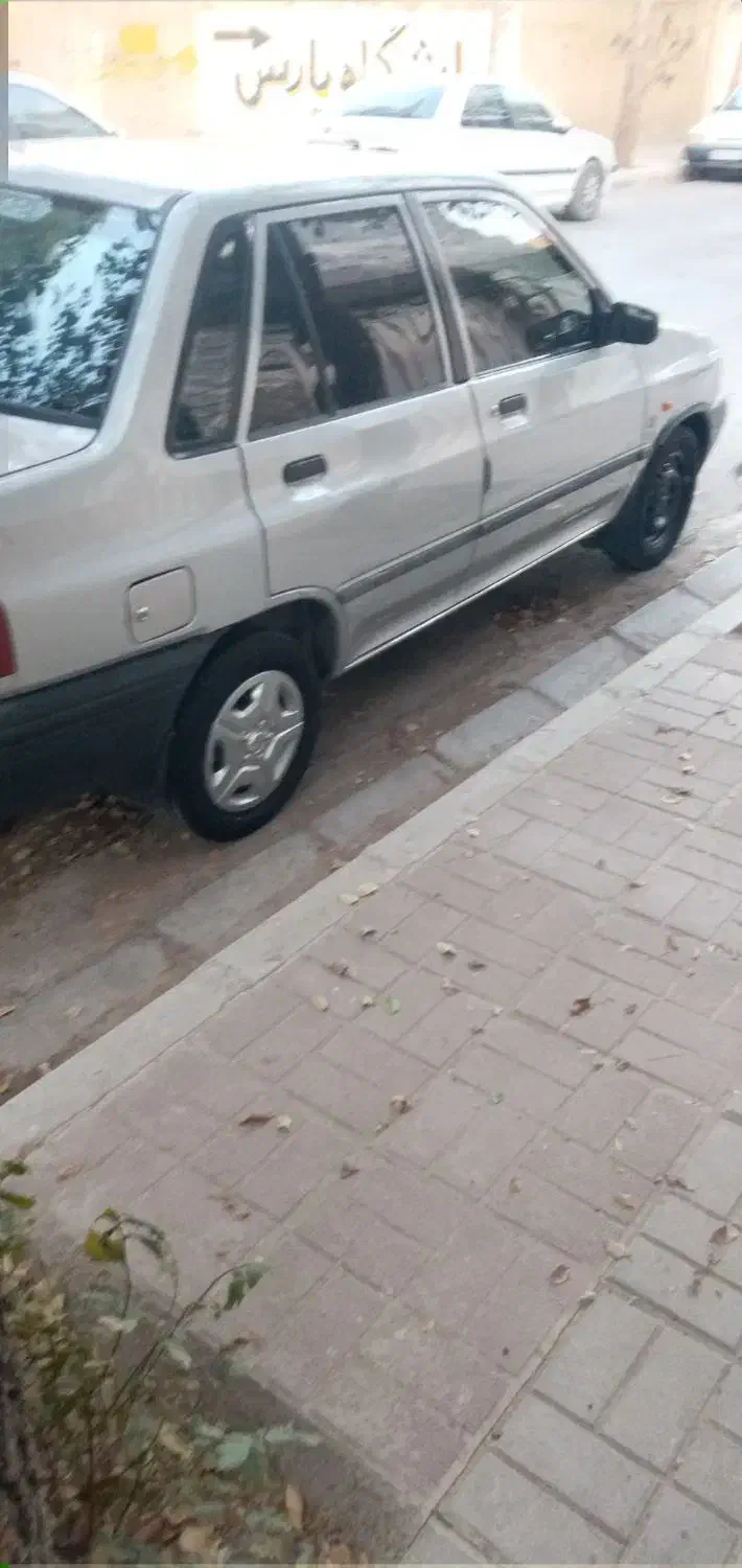 پراید دوگانه فابریک مدل ۹۰ بی رنگ|خودرو سواری و وانت|نجفآباد, طالقانی|دیوار
