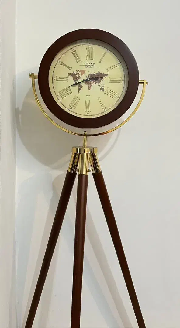 ساعت ایستاده|ساعت دیواری و تزئینی|قائم‌شهر, |دیوار