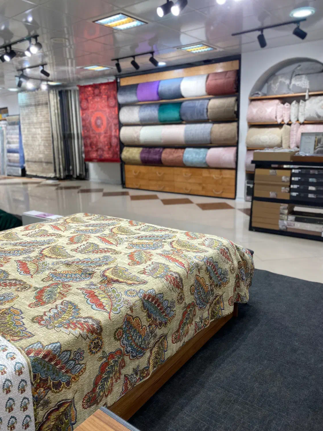 استخدامی|استخدام بازاریابی و فروش|اهواز, زیتون کارمندی|دیوار