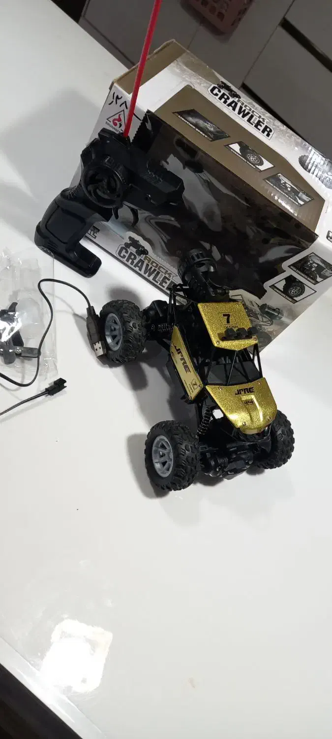 ماشین کنترلی|اسباب‌‌بازی|آباده, |دیوار